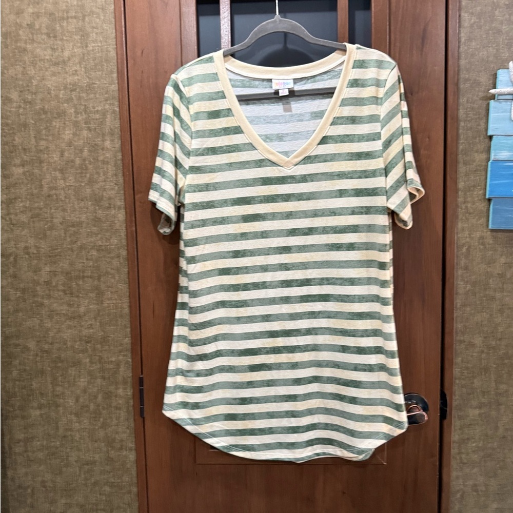 LuLaRoe EUC Green & Cream V-Neck Women's Top